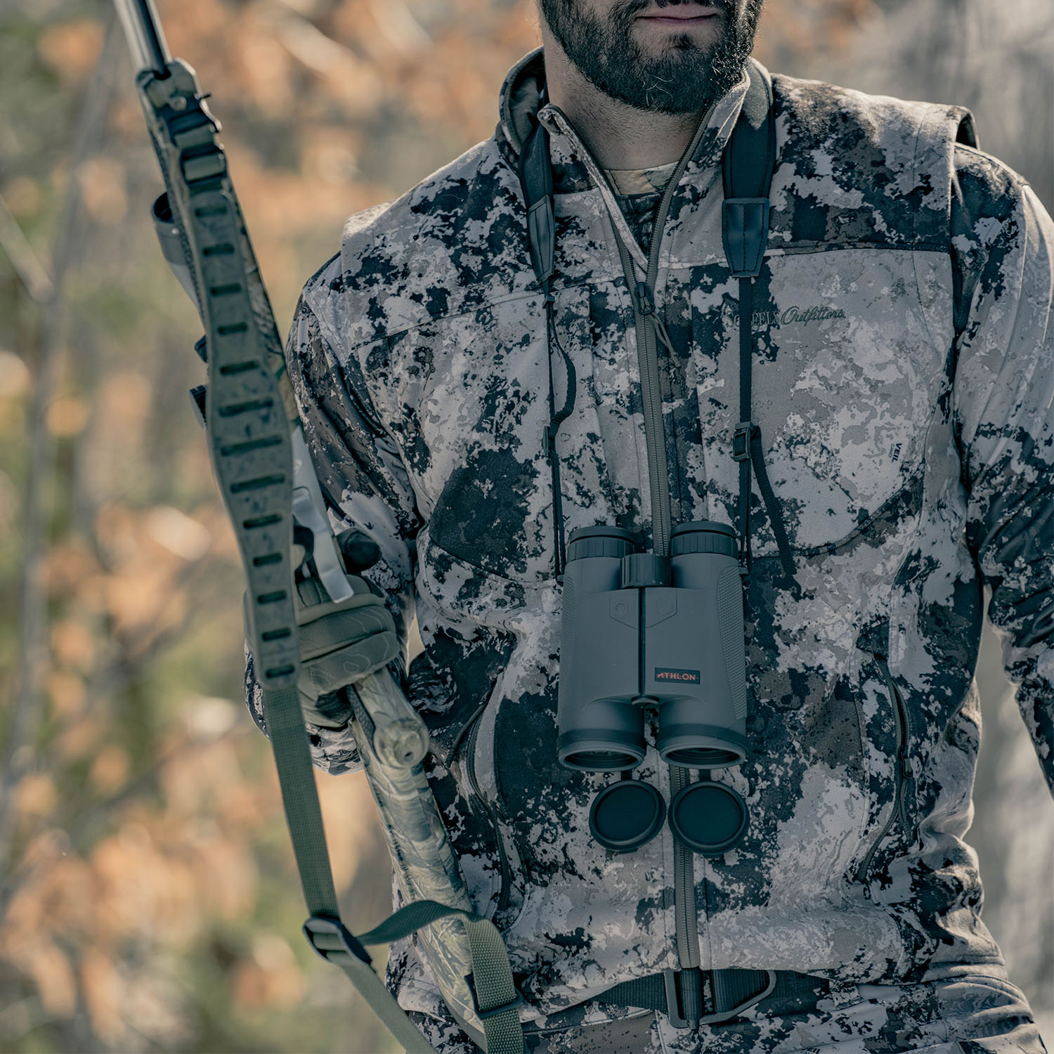 Cronus G2 UHD 10x50 - binoculars — view 3